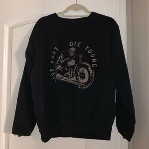 Brandy Melville pullover